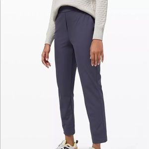 Lululemon Your true trouser 7/8 pant Size 2